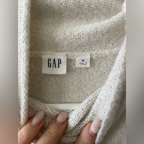 Gap cream long sleeve turtle neck winter or fall classic neutral sweater - Picture 2 of 3